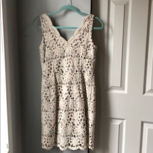 Ann Taylor Petite Cream Floral Sheath Dress- 2P